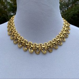 CACHAREL NECKLACE VINTAGE GOLD GP PLATE LINKS STATEMENT SWIRL HINGE 18” JEWELRY
